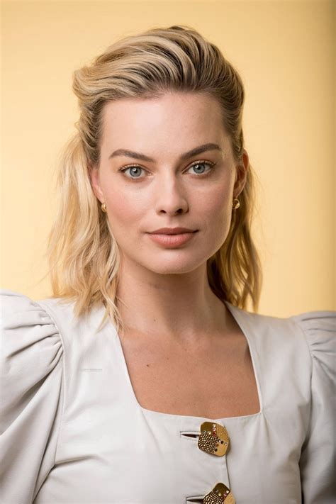 margot robbie photoshoot